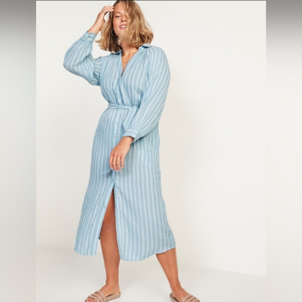 Gauzy blue/white striped Old Navy gauzy shirt dress